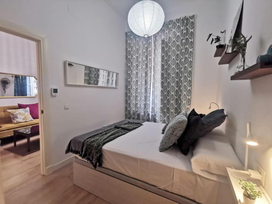 A 2 Minutos De Plaza La Merced, Apartment Malaga